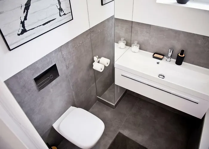 Powisle With Balcony