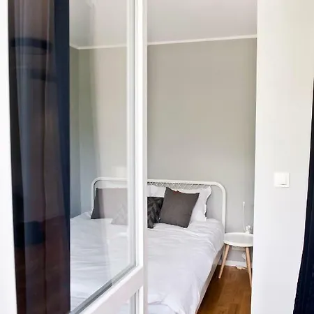Apartment Powisle With Balcony Warsaw