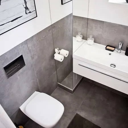 Powisle With Balcony