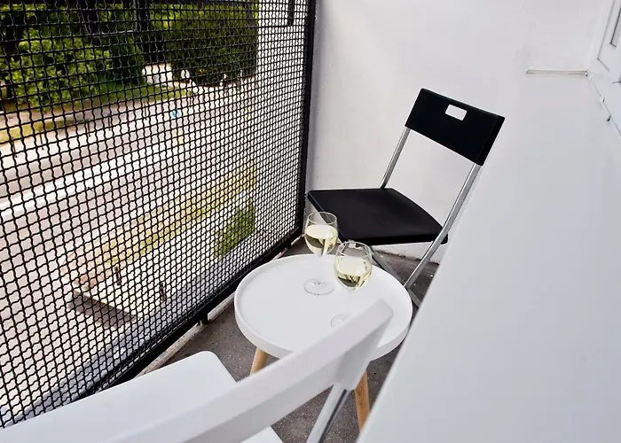 Apartment Powisle With Balcony